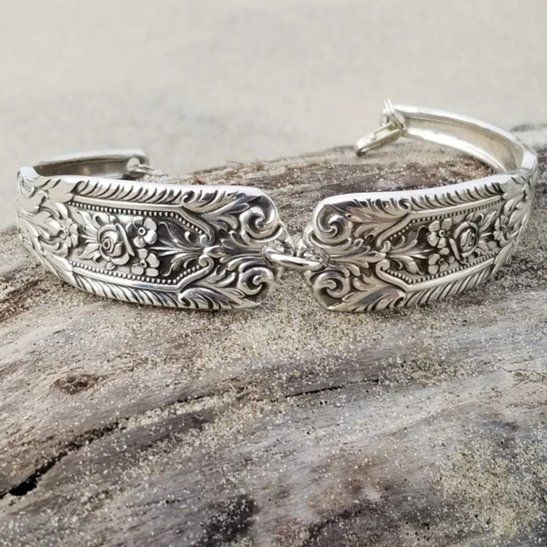 Milburn Rose Sterling Silver Bracelet from 1940 zoomed in